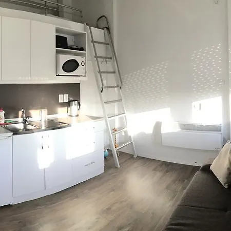 Stone Bridge Studio Apartment