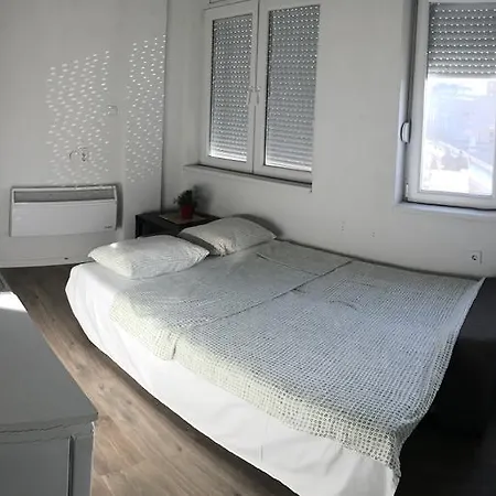 Stone Bridge Studio Apartamento *