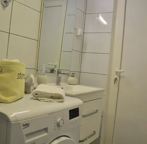 Stone Bridge Studio Apartment *