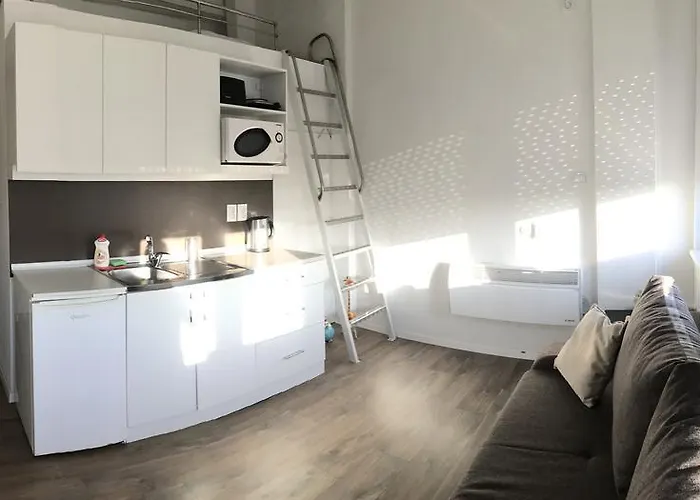 Stone Bridge Studio Apartment