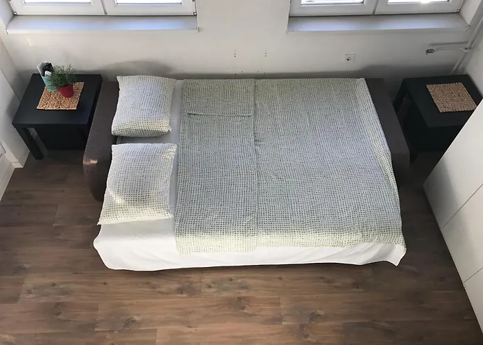 Apartment Stone Bridge Studio